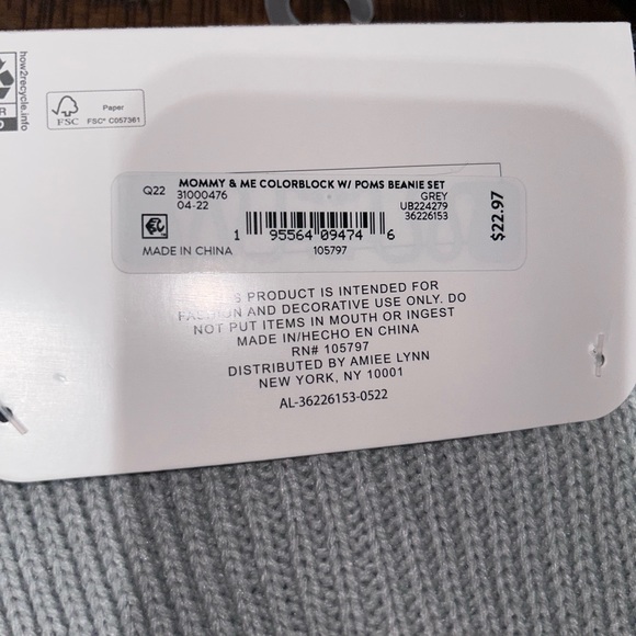 Mommy & Me Toboggan Set - Picture 3 of 3